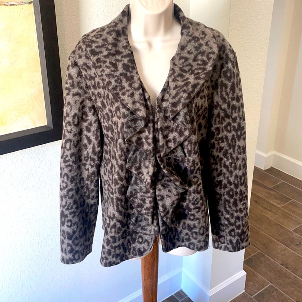 Wonderful wool leopard jacket by Travel Smith! Warm and classy!! Sz L